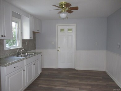 676 Nash Rd, North Tonawanda, NY 14120 - photo 5