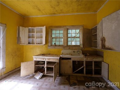 622 Armfield St, Statesville, NC 28677 - photo 3