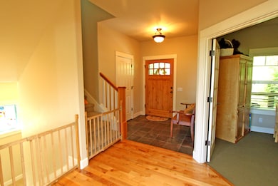 2326 NW 6th foyer