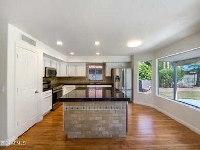 6843 E Laguna Azul Ave, Mesa, AZ 85209 - photo 7