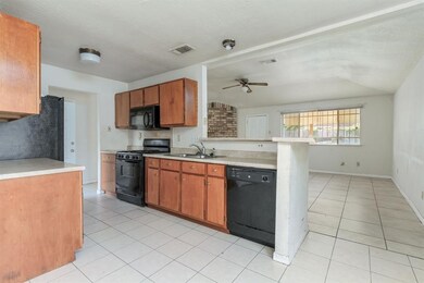 3318 Creek Grove Dr, Houston, TX 77066 - photo 5