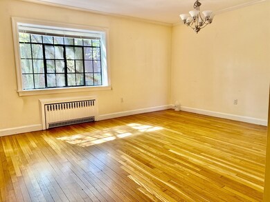 112 Sewall Ave unit 1, Brookline, MA 02446 - photo 7