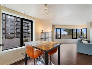 2245 SW Park Place unit 3A, Portland, OR 97205 - photo 7