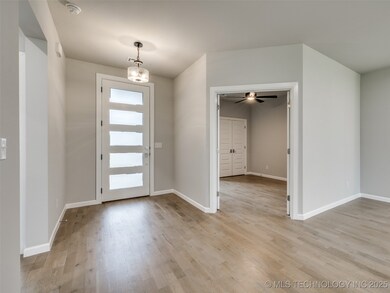 803 E Fulton St, Broken Arrow, OK 74012 - photo 6