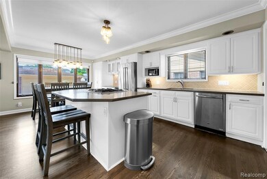 22450 Alexander St, Saint Clair Shores, MI 48081 - photo 6