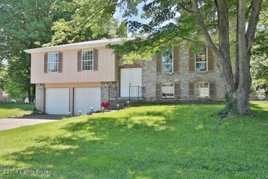 8308 Rosebowl Ct, Louisville, KY 40291 - photo 2