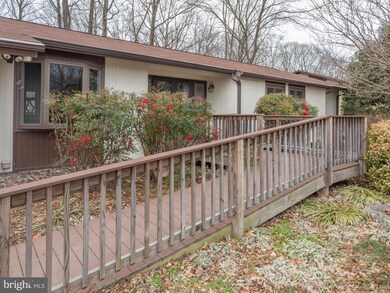 5424 Southport Ln, Fairfax, VA 22032 - photo 3