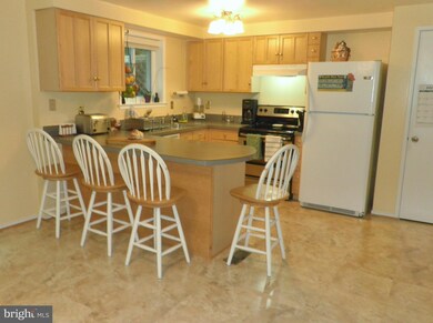 14407 Pebble Hill Ln, North Potomac, MD 20878 - photo 3
