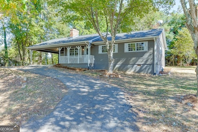 5837 Meadow View Ln, Flowery Branch, GA 30542 - photo 3