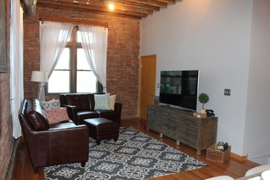 5649 W 63rd St unit 1W, Chicago, IL 60638 - photo 3