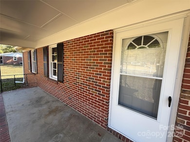 1154 Stringfellow Rd, Chester, SC 29706 - photo 2