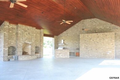 Additional View 15