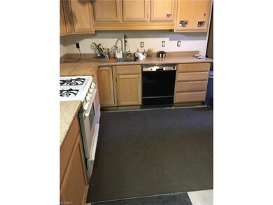 2228 Rockefeller Rd, Wickliffe, OH 44092 - photo 2