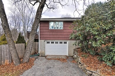 16 Seconset St, Worcester, MA 01602 - photo 2