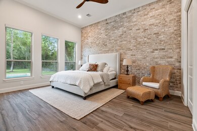 12102 S Tara Plantation Dr, Tomball, TX 77375 - photo 5