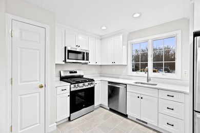 196 Summer St unit 5, Hingham, MA 02043 - photo 4
