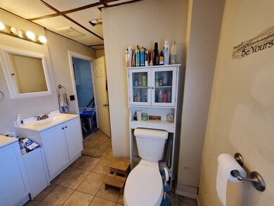 63 Third Ave, White River Junction, VT 05001 - photo 3