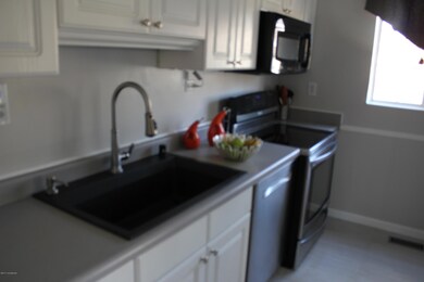 7209 Applegate Ln, Louisville, KY 40228 - photo 6