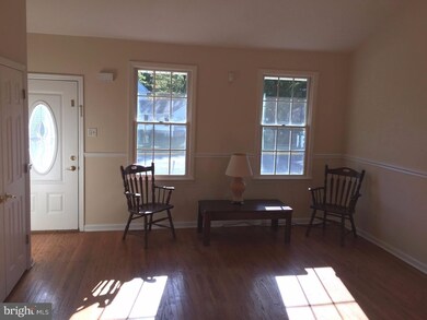 9 Hill Ln, West Deptford, NJ 08096 - photo 2