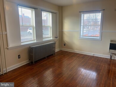 24 S Evans St unit 1, Pottstown, PA 19464 - photo 3