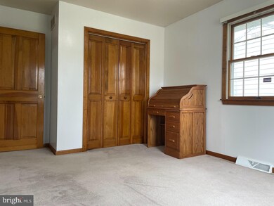 62 E Clayton Ave, Clayton, NJ 08312 - photo 7