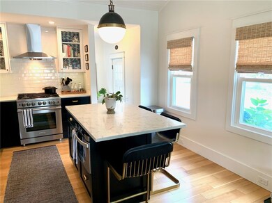 11 Eustis Ave, Newport, RI 02840 - photo 3