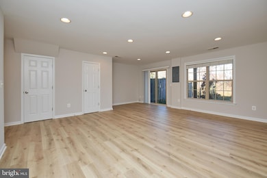 42612 Galbraith Square, Broadlands, VA 20148 - photo 3