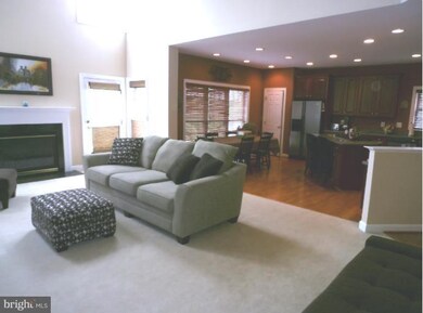 25642 S Village Dr, Chantilly, VA 20152 - photo 7