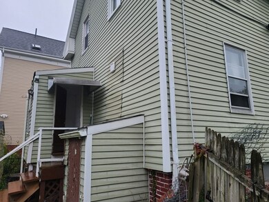 82 Robinson St, Lynn, MA 01905 - photo 2