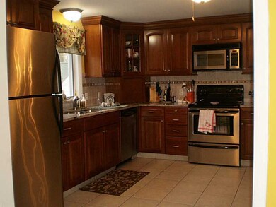 46 Park Forest Rd, Cranston, RI 02920 - photo 2