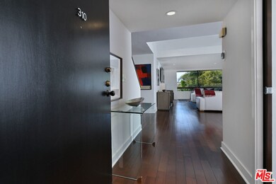 851 N Kings Rd unit 310, West Hollywood, CA 90069 - photo 2