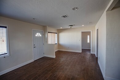 1604 E 8th St, Alamogordo, NM 88310 - photo 4