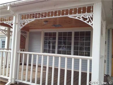 Exterior Front Front porch