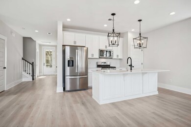 CasualDining_Kitchen_1