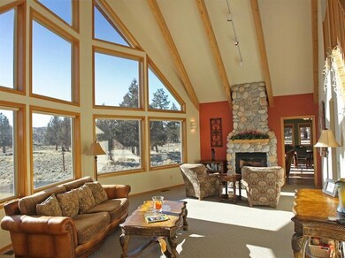 22285 Calgary Dr, Bend, OR 97702 - photo 6