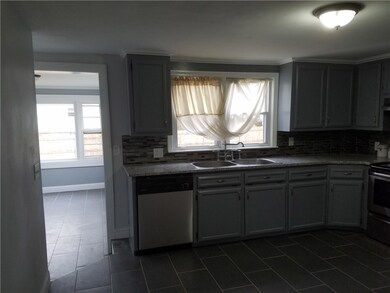 47 Reynolds Ave, Warwick, RI 02889 - photo 7