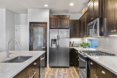 61108 SE Stari Most Loop, Bend, OR 97702 - photo 4