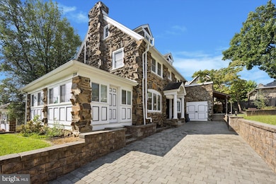 7114 Llanfair Rd, Upper Darby, PA 19082 - photo 3