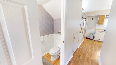 835 Richard St unit B, Aurora, IL 60506 - photo 4