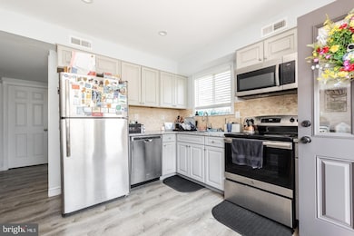 307 Paul Cir, Downingtown, PA 19335 - photo 3