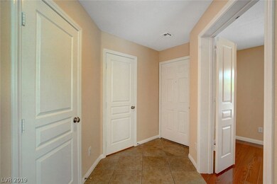 4864 W Shelbourne Ave, Las Vegas, NV 89139 - photo 5