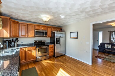 9 Kimberly Ann Dr, Greenville, RI 02828 - photo 5