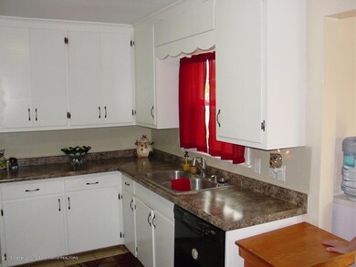 1826 Victor Ave, Lansing, MI 48910 - photo 5