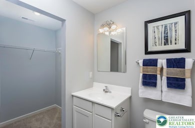 55 Dayspring Dr unit J2, West Brunswick Township, PA 17961 - photo 4