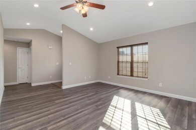 16211 Hailey Ln, Saint Robert, MO 65584 - photo 6