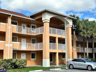 6900 SW 39th St unit 305J, Davie, FL 33314 - photo 3