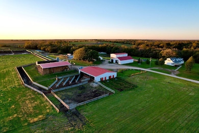 2571 Rd M unit 3, Emporia, KS 66801 - photo 3