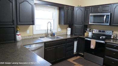 2327 W Taft Rd, Saint Johns, MI 48879 - photo 3