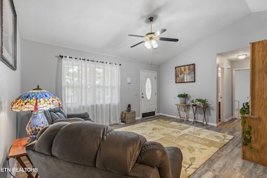 675 Pinhook Rd-2