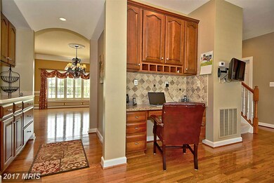 19389 Emerald Park Dr, Leesburg, VA 20175 - photo 6